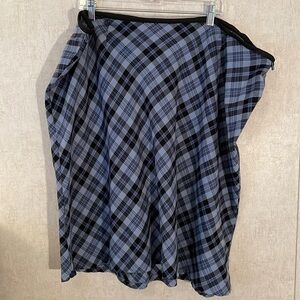 Carolina colors plus skirt. Different shades of blue. Polyester and rayon.